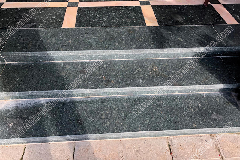 Bậc tam cấp đá xanh ngọc 3 bậc